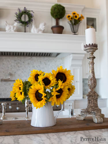 farmhouse kitchen