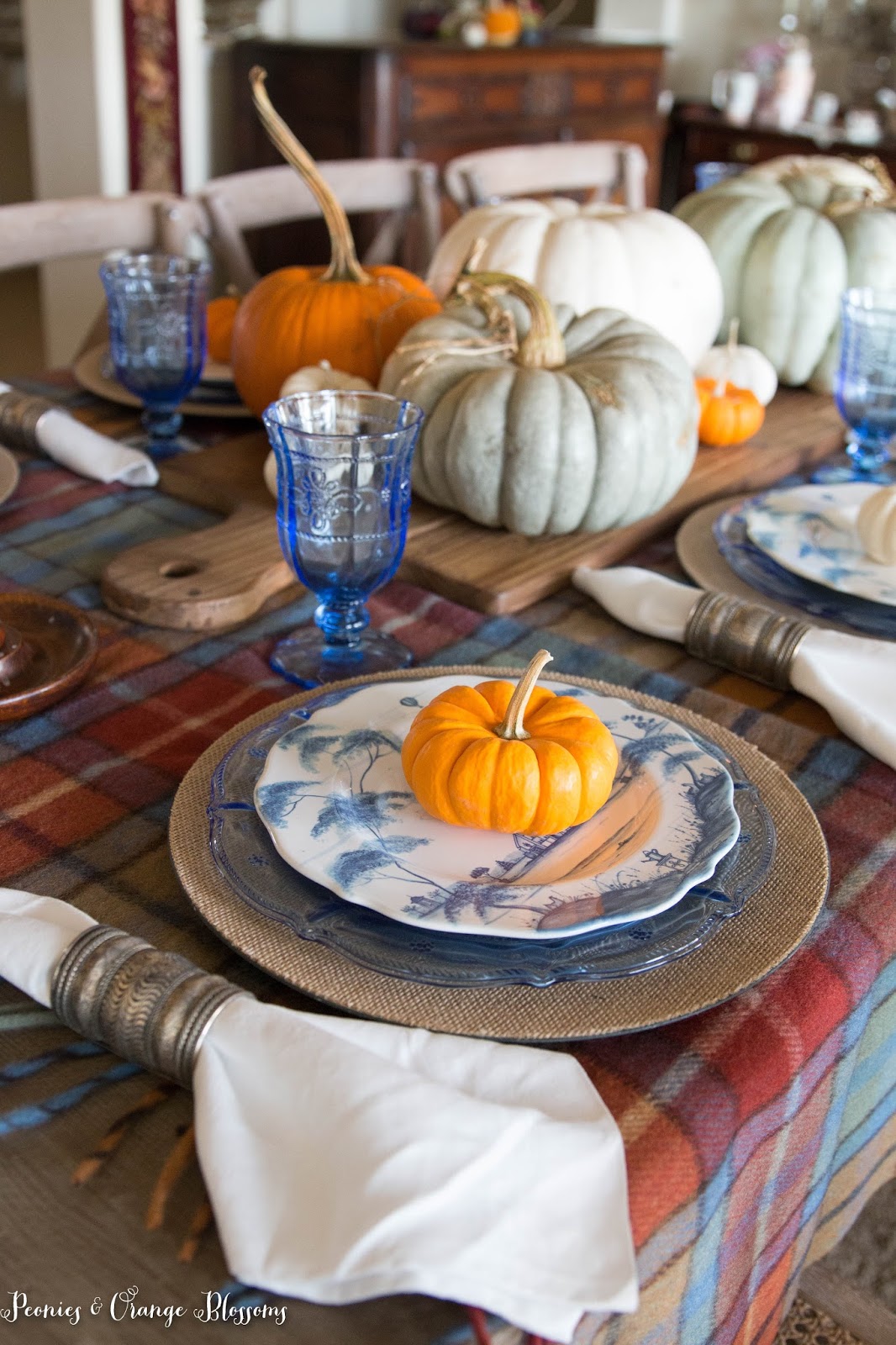 Fall table setting