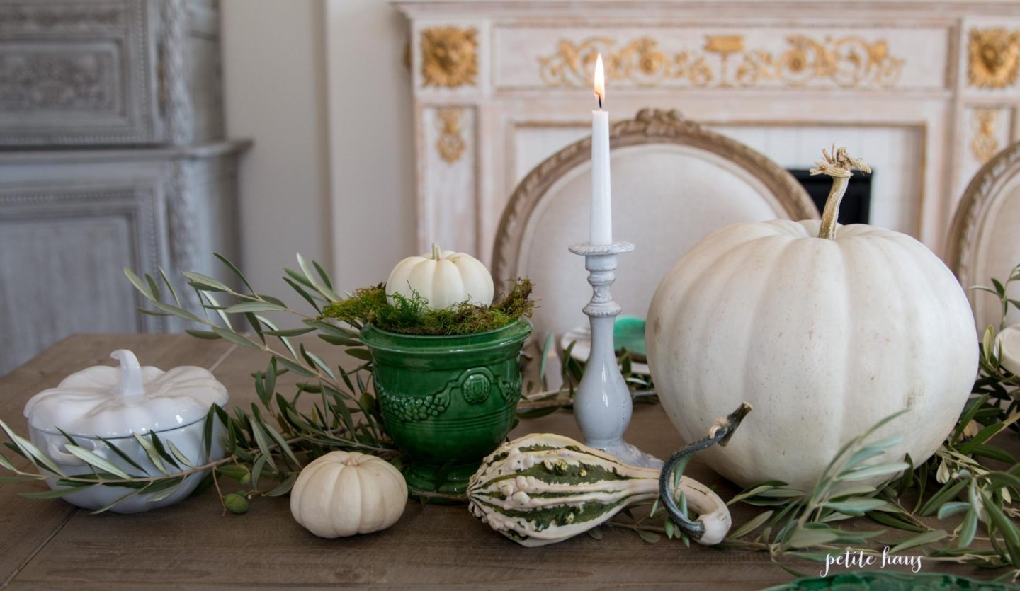 Fall table with green and white