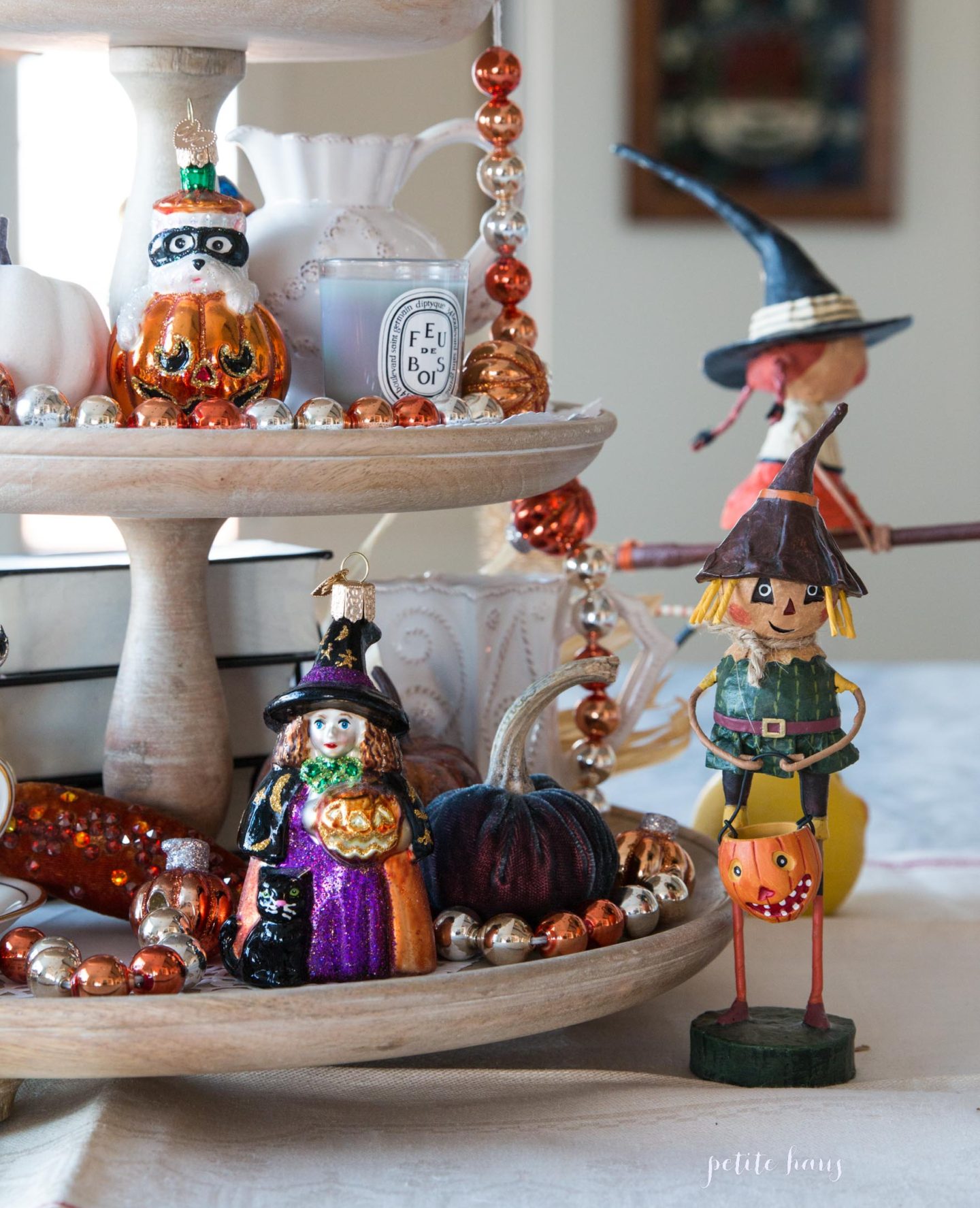 Halloween Tiered Tray #halloweendecorating