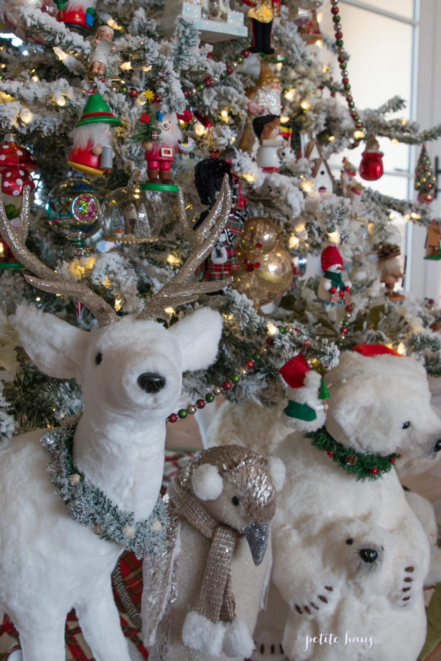 White Christmas tree with arctic animals
