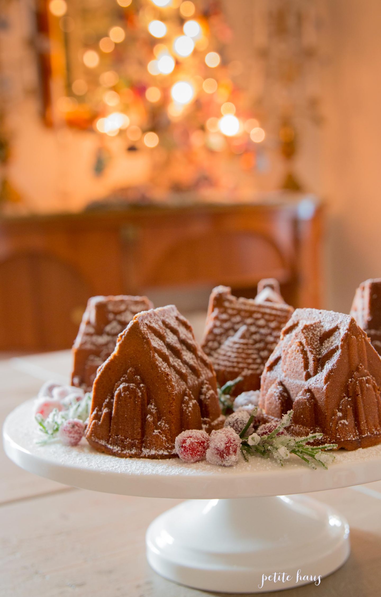 Gingerbread House Bundt Pan